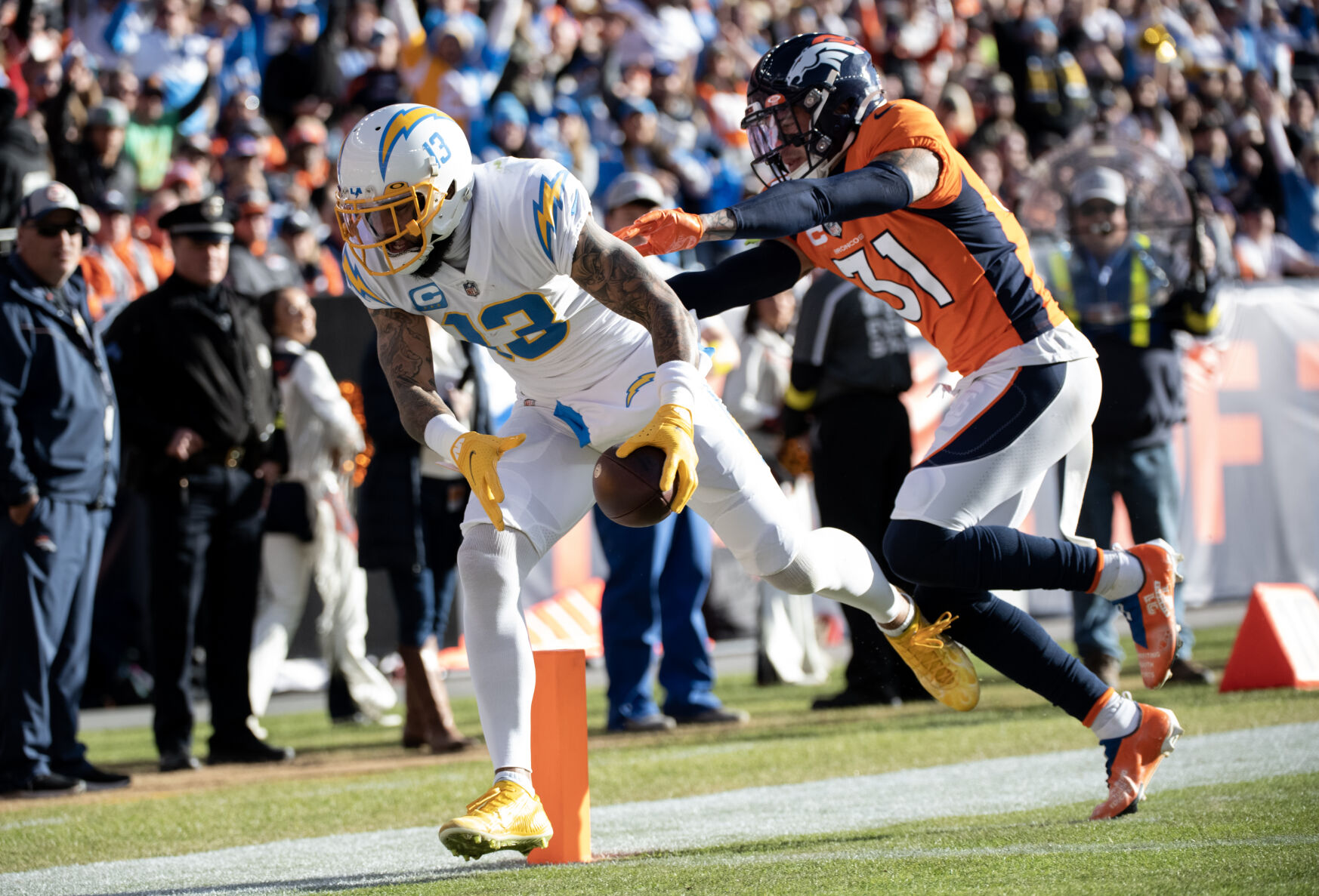 010923-sports-broncos 6.JPG